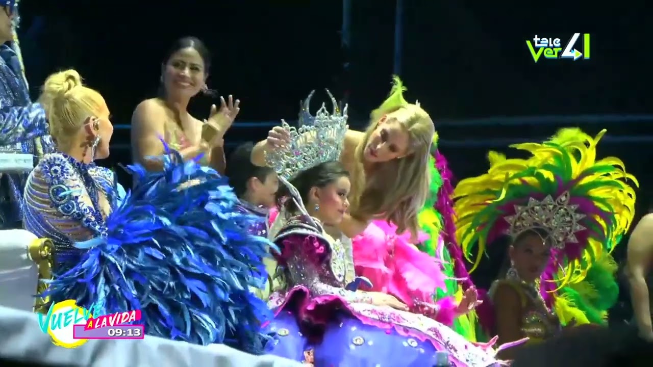 Se llevó a cabo la coronación a Yuri como reina de la alegría del Carnaval de Veracruz 2024.