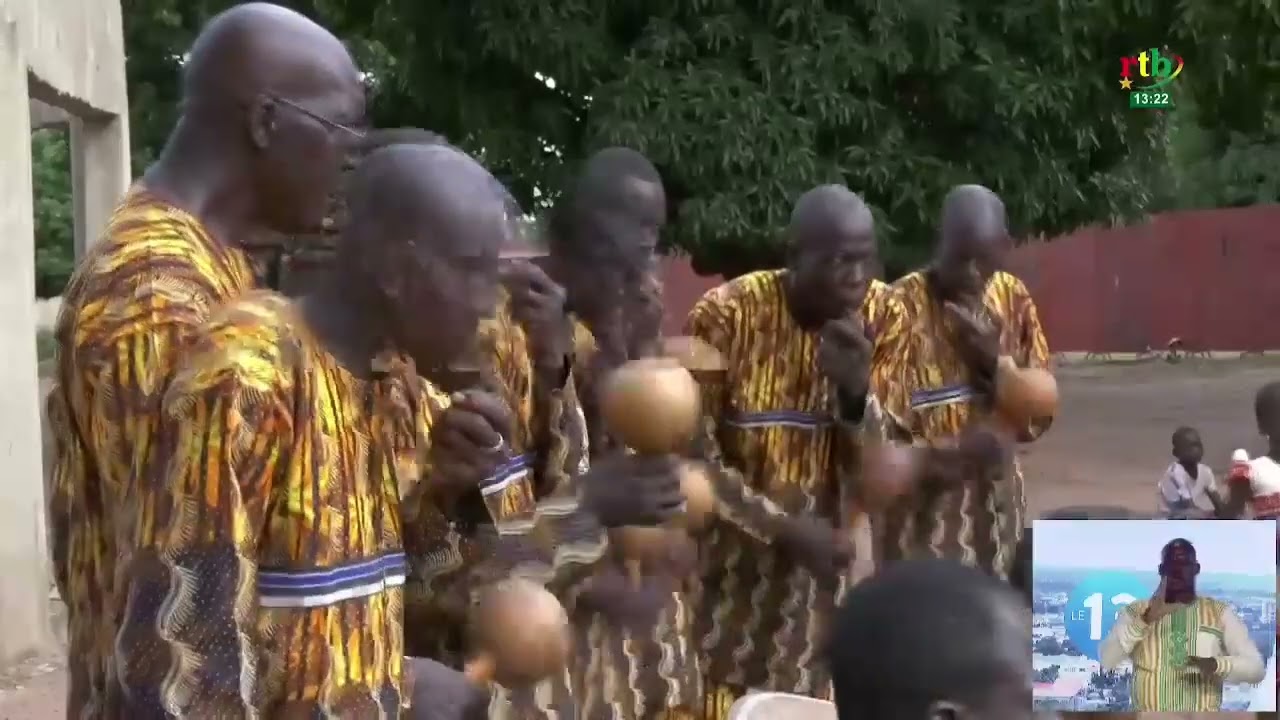 Découverte de la troupe des flutistes du secteur 5 de Niangoloko