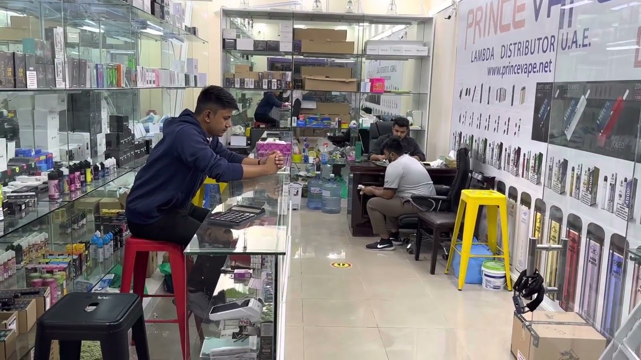 us vape show room dubai dragon mart.6500 xbar. Prince vape . Top disposable vape . Vape shop dubai