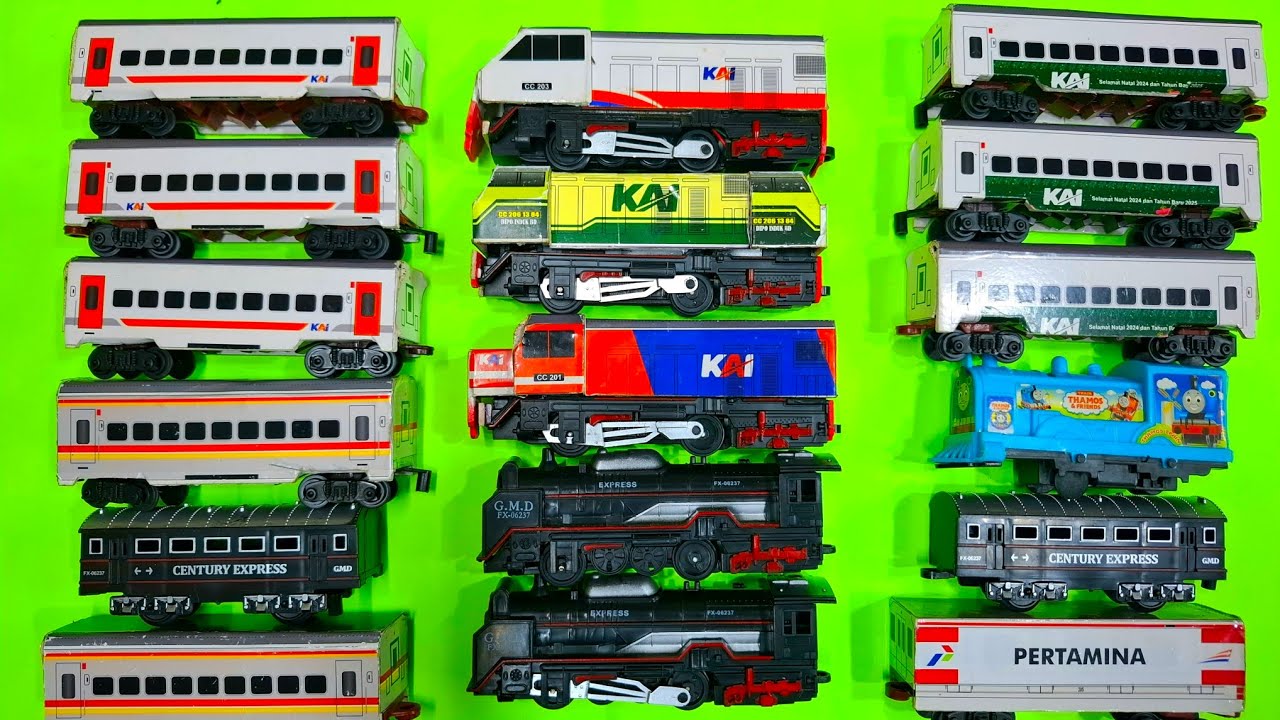 Membuat dan Merakit Mainan Kereta Api CC203 Membawa Gerbong Century Express,Gerbong Eksekutif & KRL
