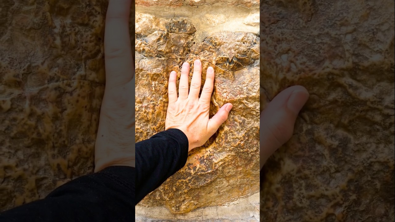 ✝️ The Stone THAT JESUS May Have Touched - Via Dolorosa Jerusalem