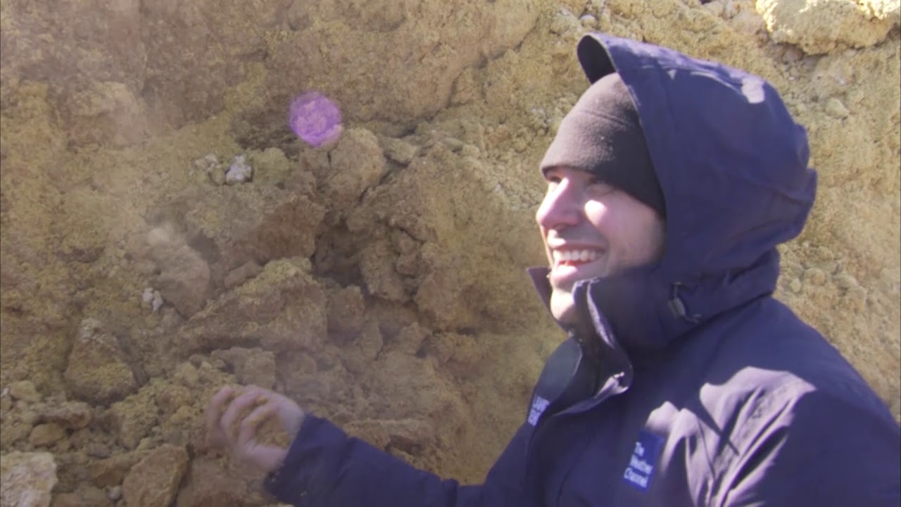 Frozen America - How Cattle Ranchers Keep Their Livestock Safe in Cold Weather