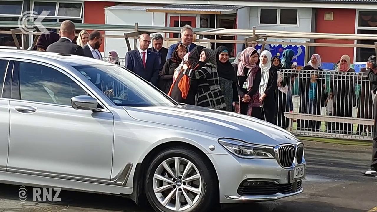 Jacinda Ardern inundated with love as she visits Dunedin mosque