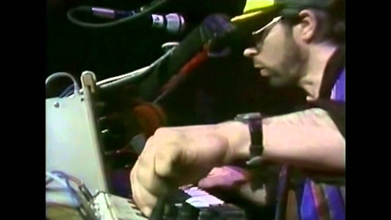 Manfred Mann's Earth Band - Don't Kill It Carol (Live in Budapest 1983)
