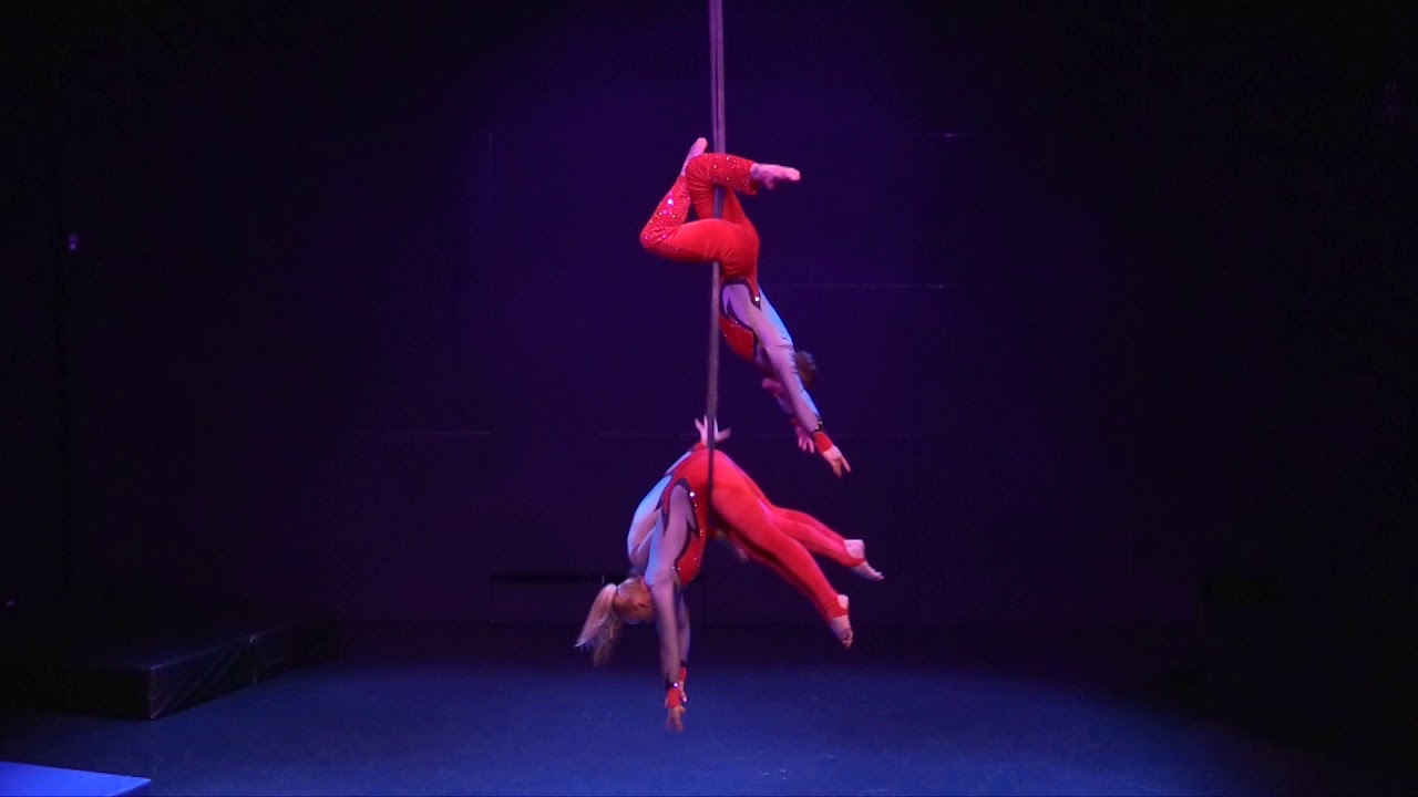 Zero Grvity III Aerial hoop group