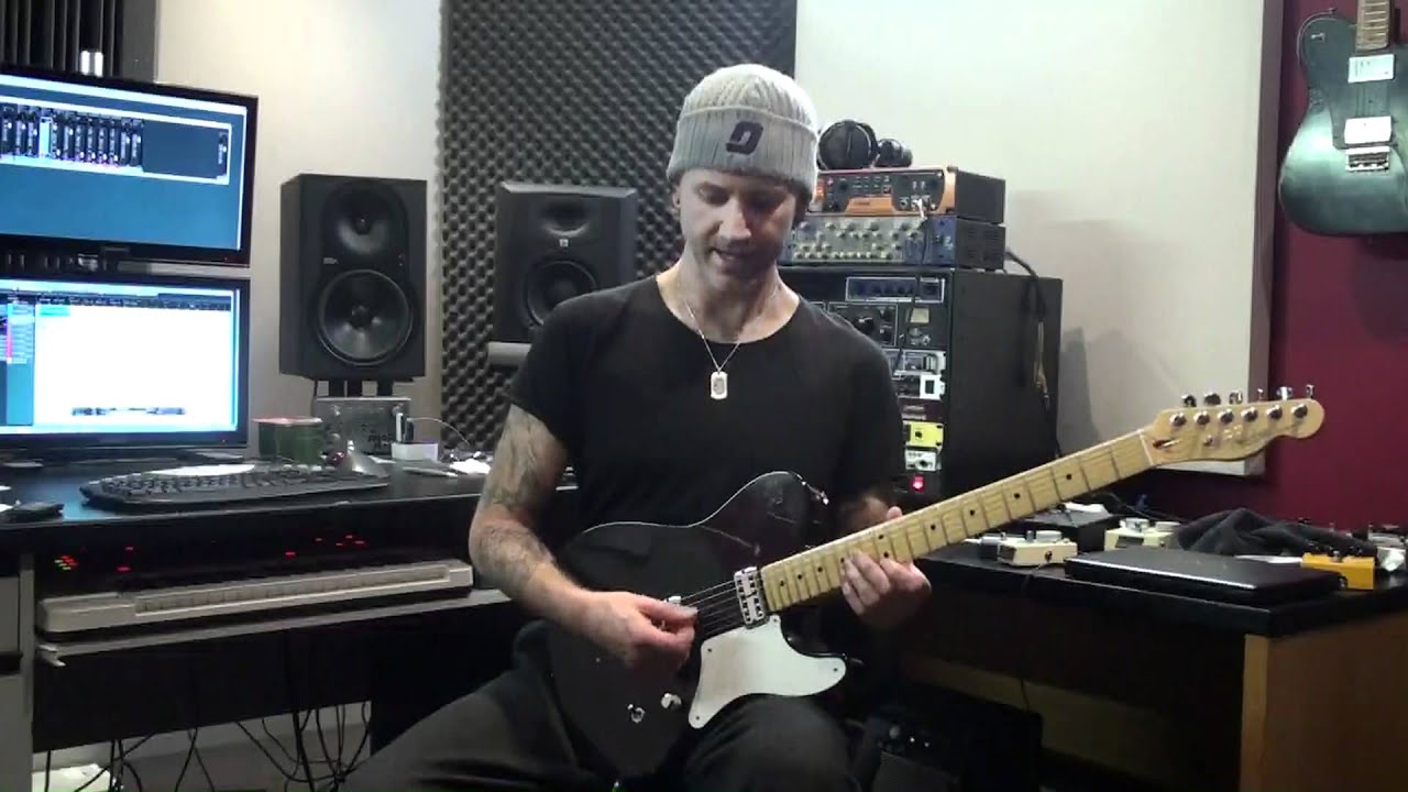 How to play two string arpeggios using sweep picking