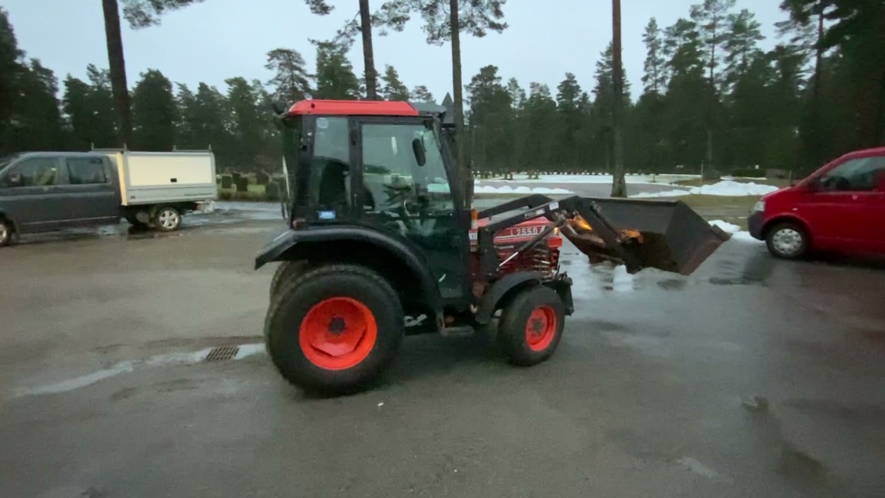 Köp Redskapsbärare Kubota L2550 4WD på Klaravik