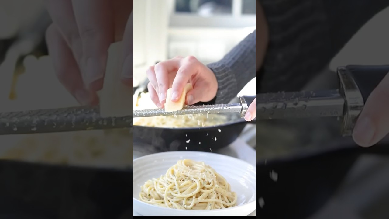 Creamy lemon garlic pasta ✨ 