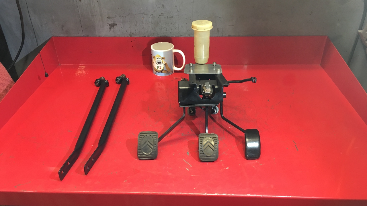 Lomax 223 Rebuild #26 Pedal Box Refurburbishment