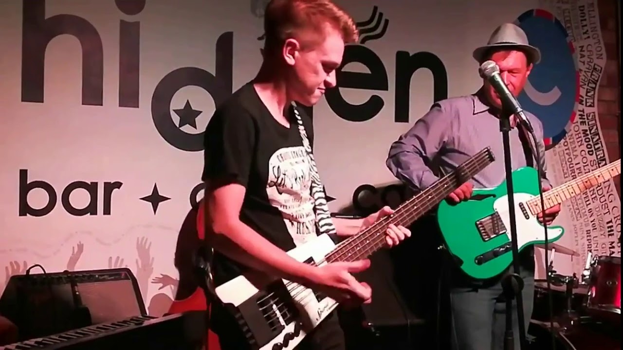Funk Slap Bass Solo - [Live]