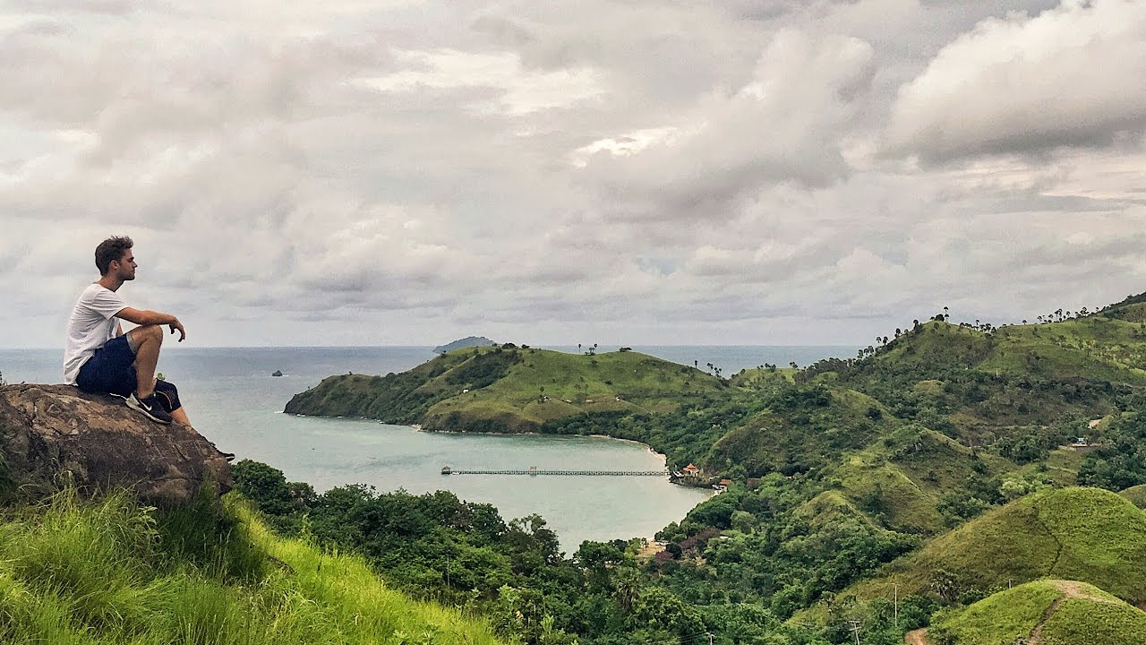 3 Days In FLORES - Indonesia's Far Away Paradise 🇮🇩