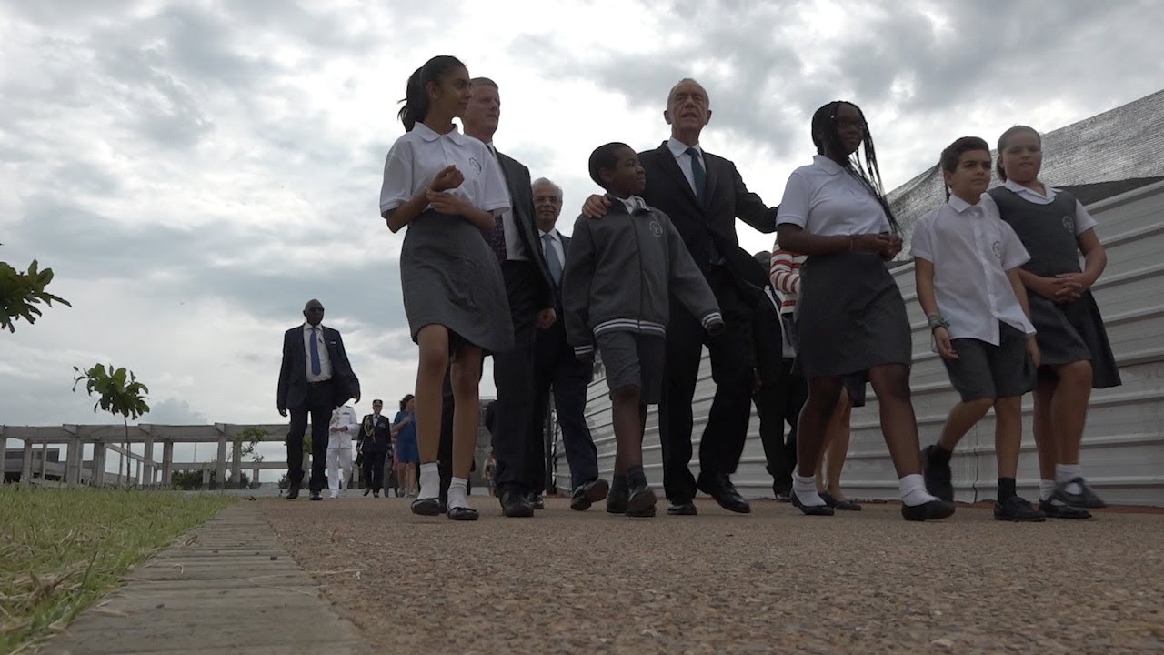 Visita à Academia Aga Khan de Maputo