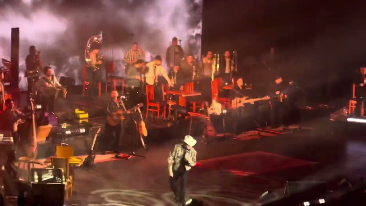 Edén Muñoz - Homenaje a Carlos Manzo / A la antigüita / Peca de bonita (En Vivo Auditorio Nacional)