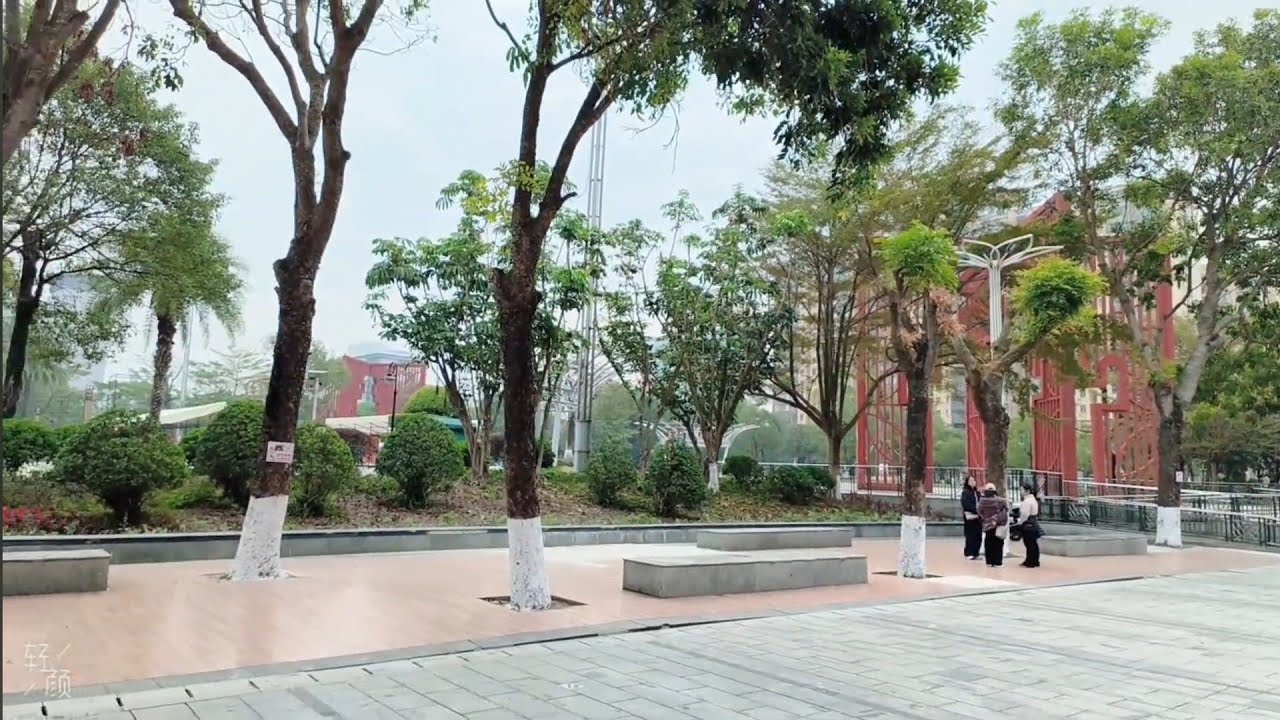  三線城市的家乡，星期六的人民公園