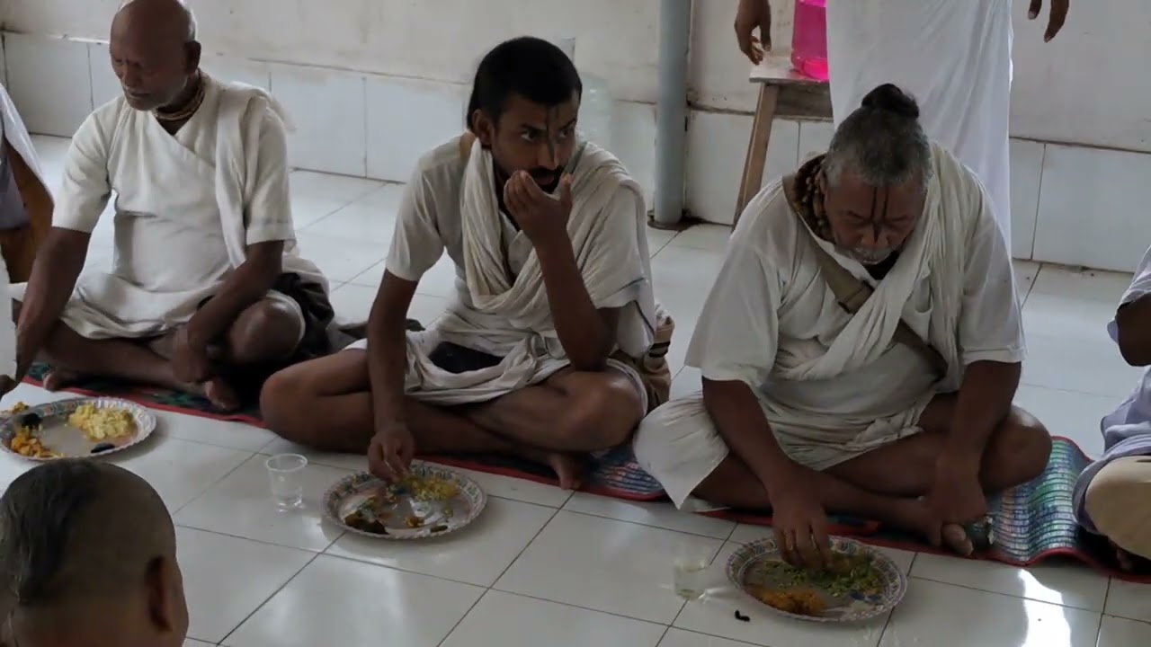 নবদ্বীপ জয় রাধে মঠে সাধু সেবা.  ২৮/৭/২০২৫