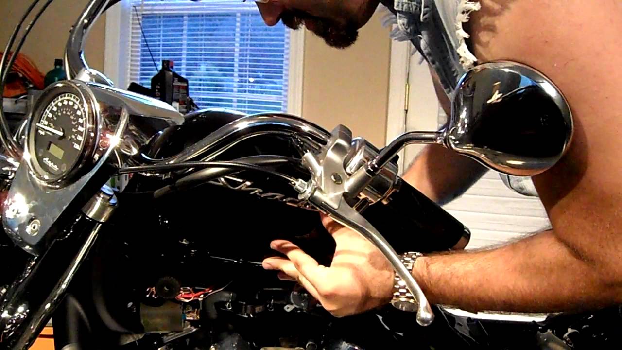 2009 Honda Shadow Aero 750 Fuel tank removal. (Part 2 of the lifter adjustment series.)