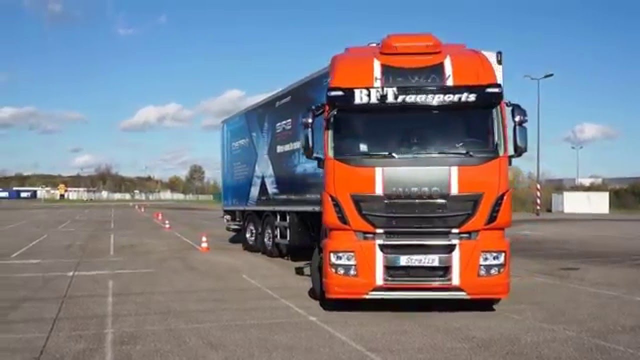 Demo of Lamberet SR2 X-City at Solutrans 2015
