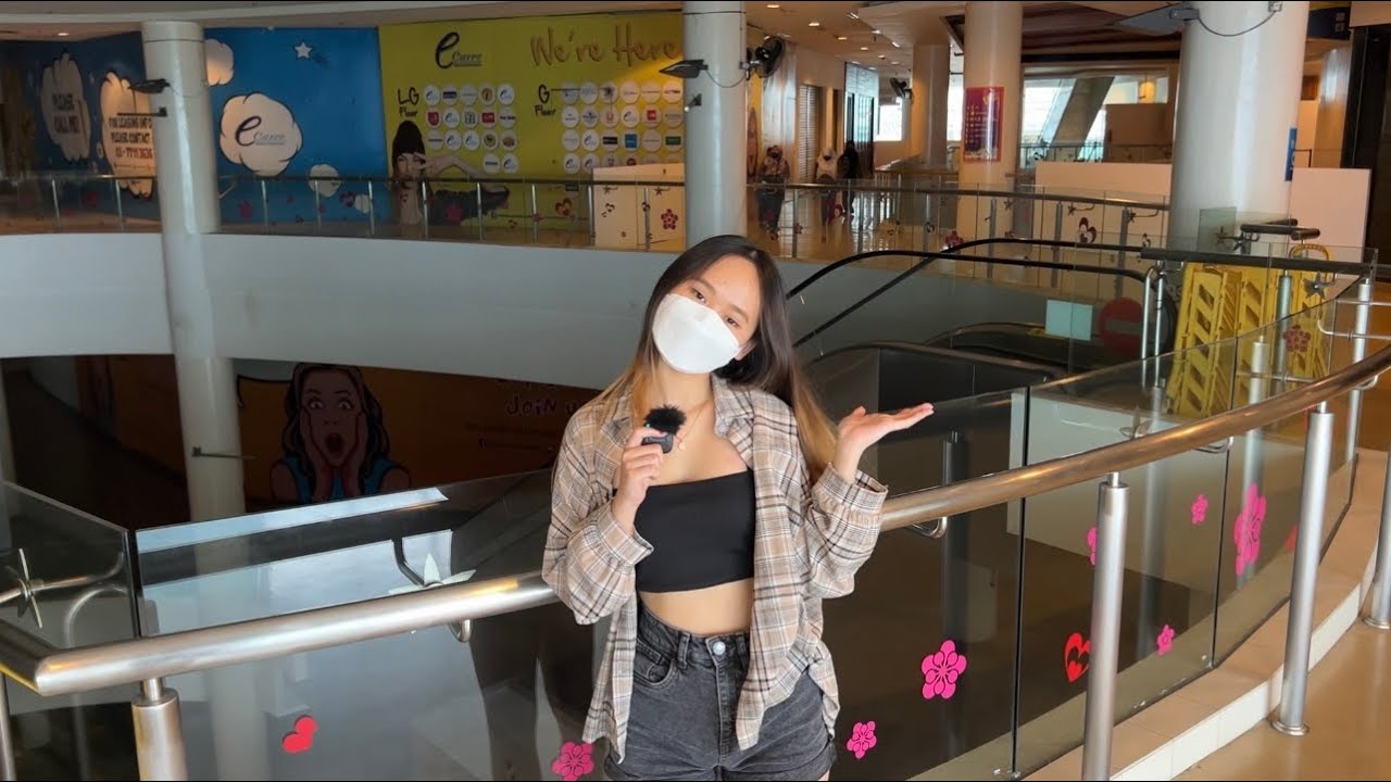 ASMR in an abandoned mall ( public asmr )