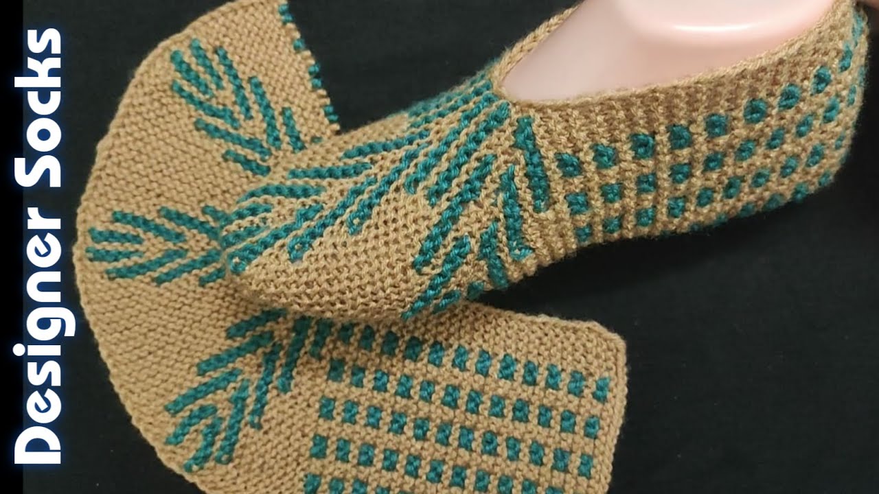 Knitting Beautiful Designer Ladies Woolen Boot/Socks/jurab/jutti two colour//Jasbir Creations