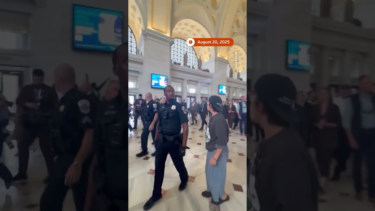 Crowds heckle Vance and Hegseth as they walk through DC train station | REUTERS