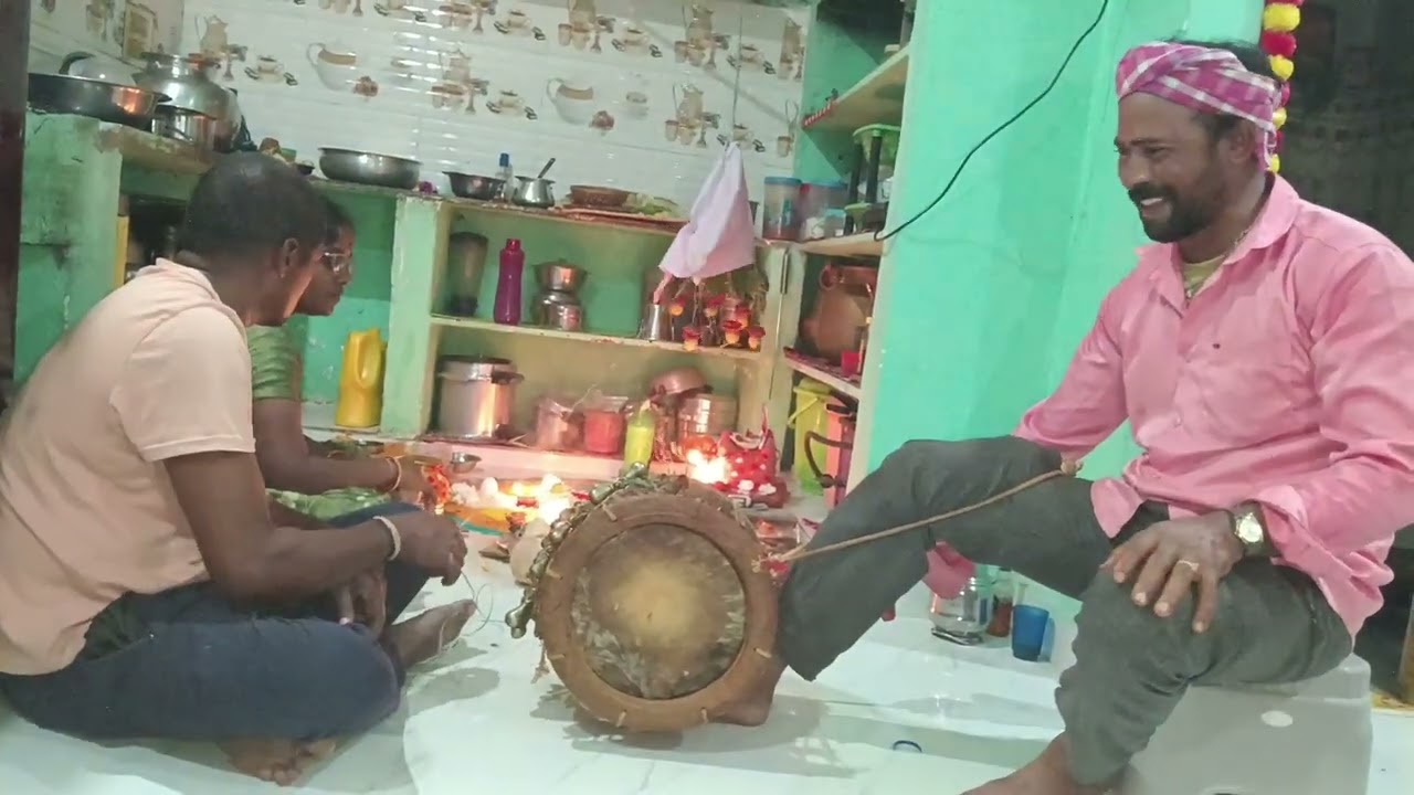 ఈరోజు మా అక్క వాళ్ళ ఇంటికాడ దేవుని చేస్తున్నారు దుర్గమ్మ కొలుపు పట్నం
