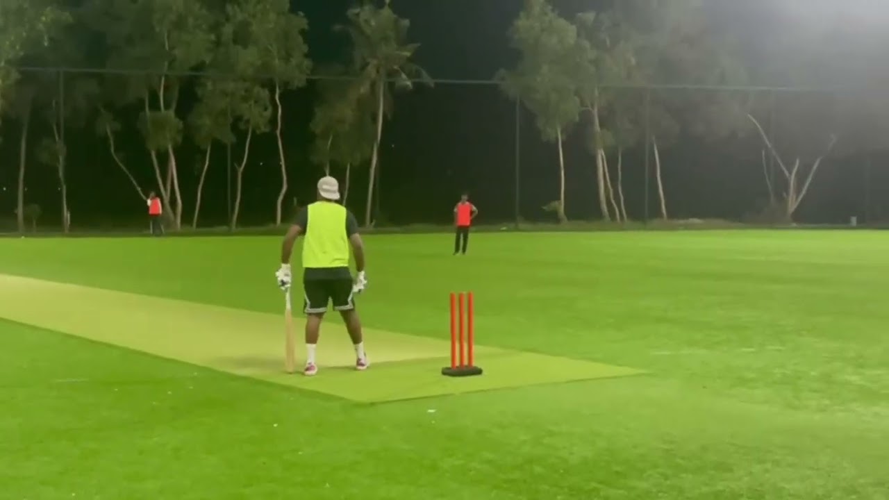 sanju samson playing tennis ball cricket @bellinturf akkulam😁 #sanjusamson #sanjusamsonbatting