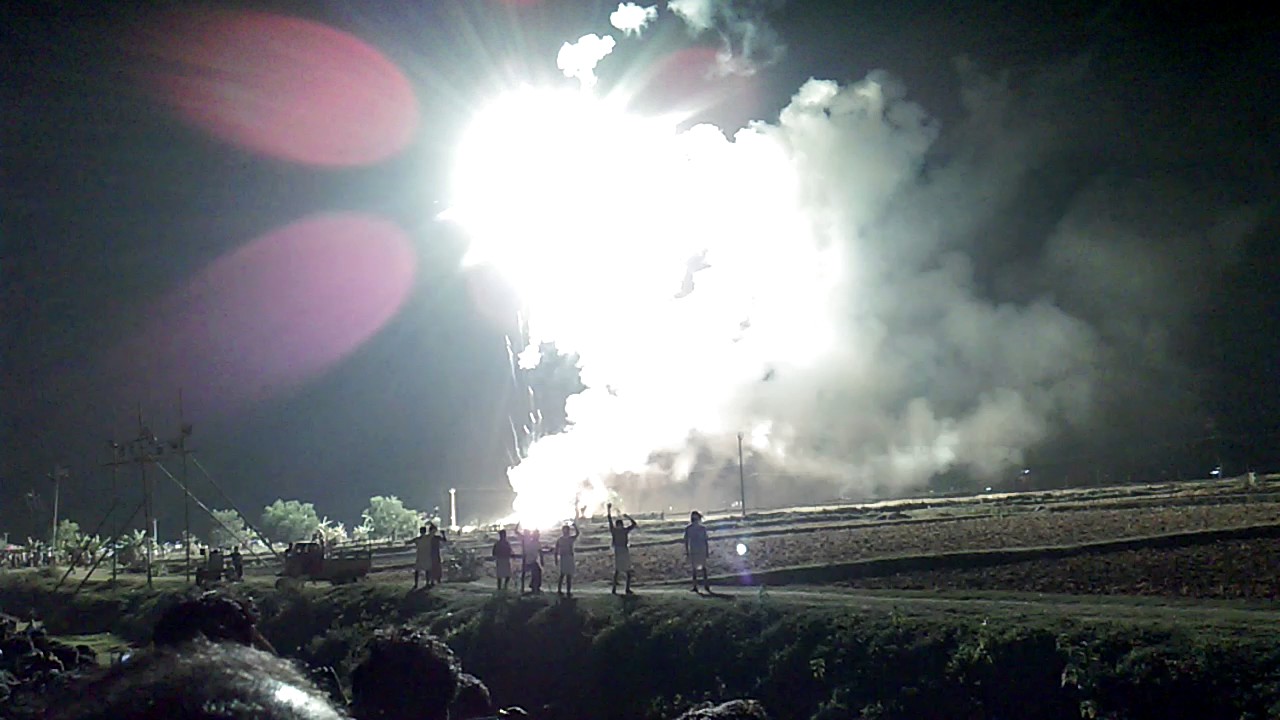 Mayannurkavu thalapolly 2016 fire works