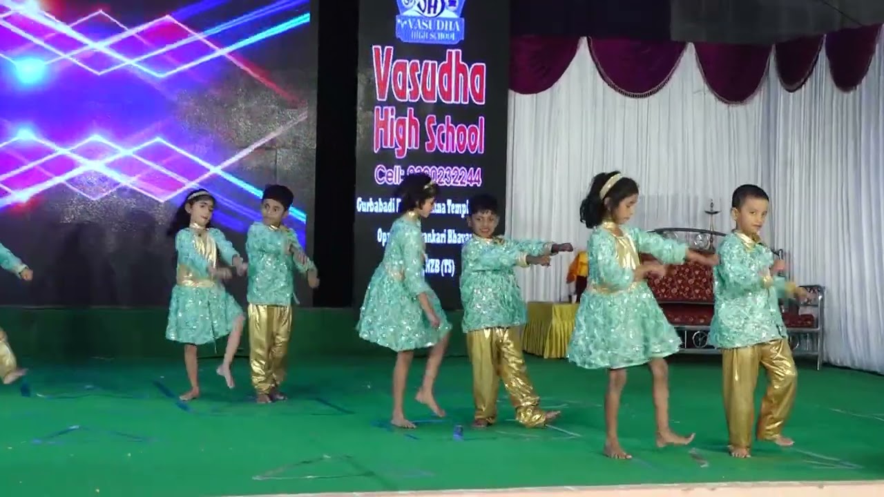 Shaky shaky and Ranu Mumbai ki Ranu dance performance by first grade students annual day 25 & 26