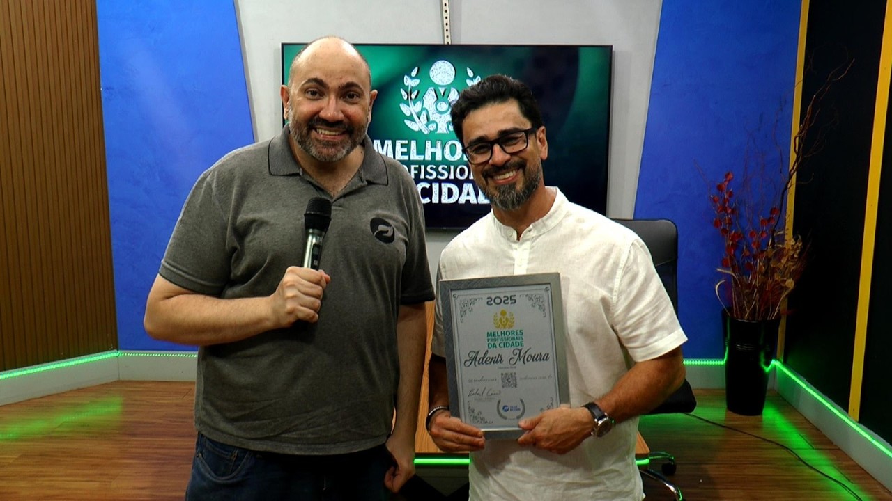 Adenir Moura é eleito o Melhor Cabeleireiro Especializado em Transformação da Cidade 2025
