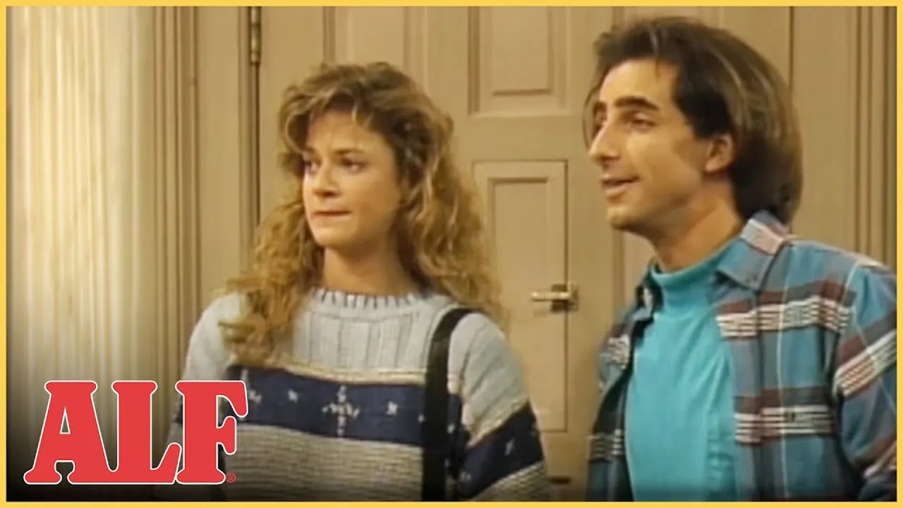 Lynn Is Ready to Move Out | S4 Ep23 Clip