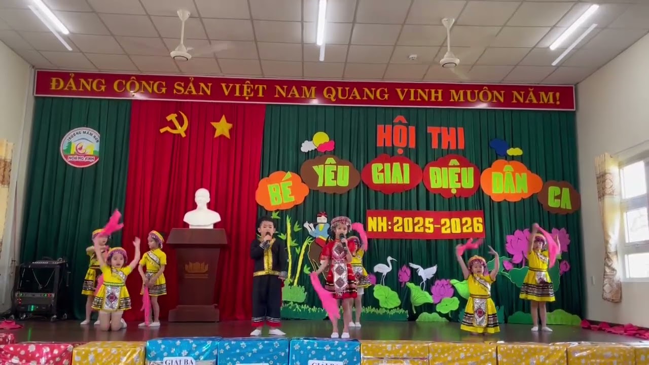 Hát múa Đi học xa-Lá 1