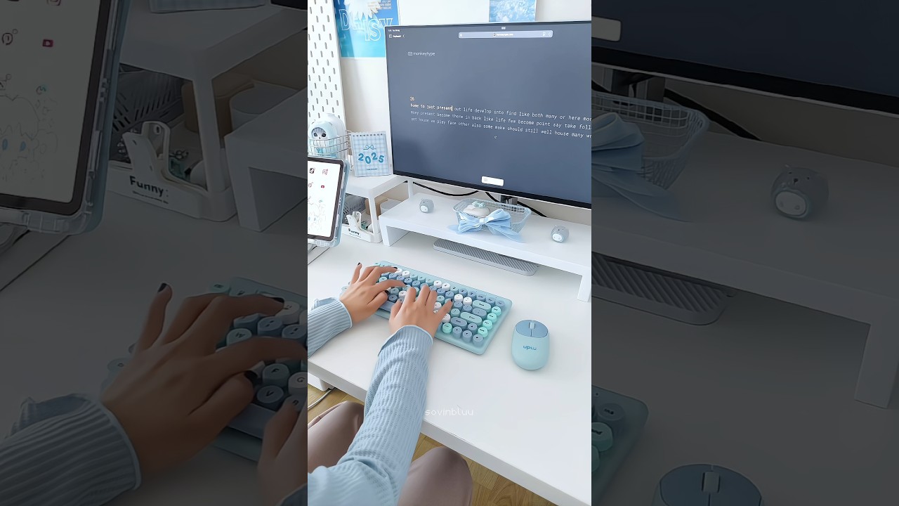 found a wireless keyboard set that matches my desk 🩵✨️ 