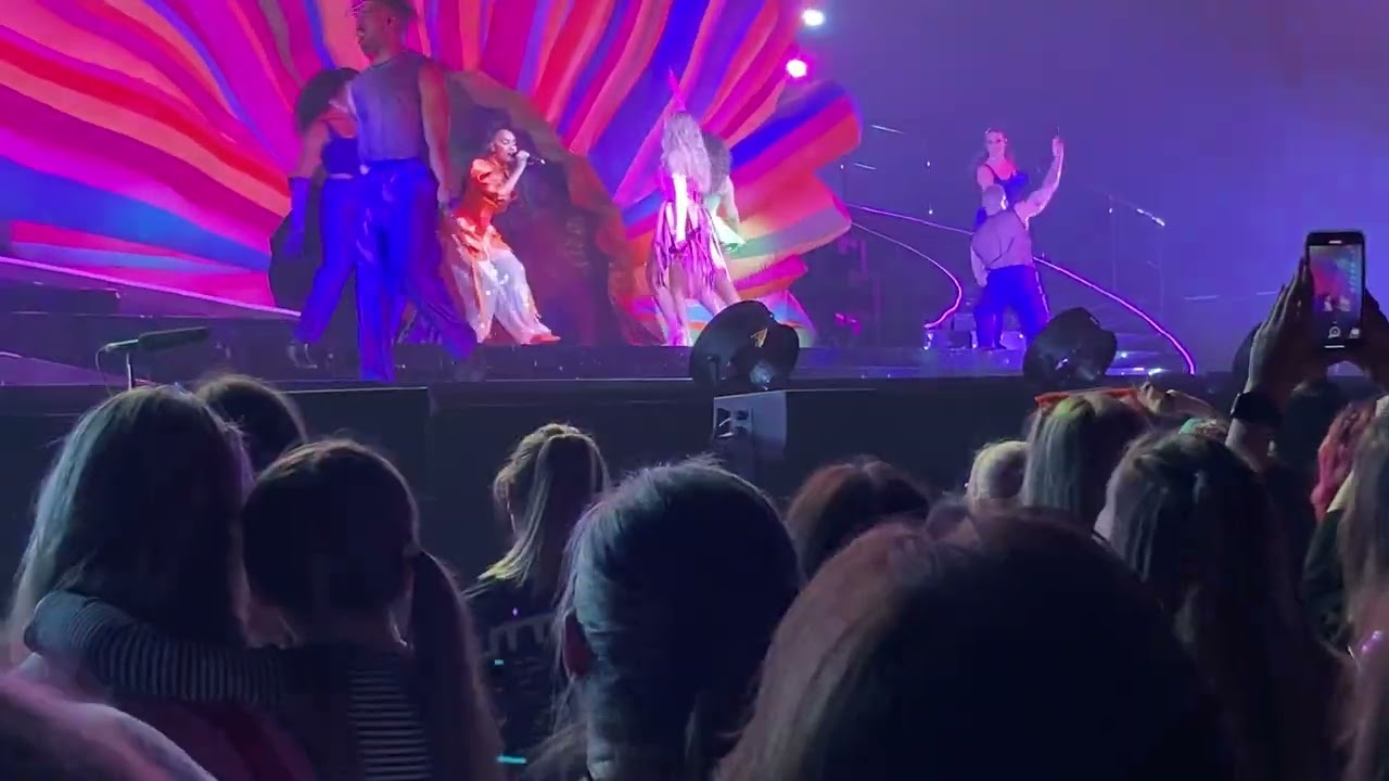 Power & Gloves Up - Little Mix - Confetti Tour Newcastle - 16/04/22