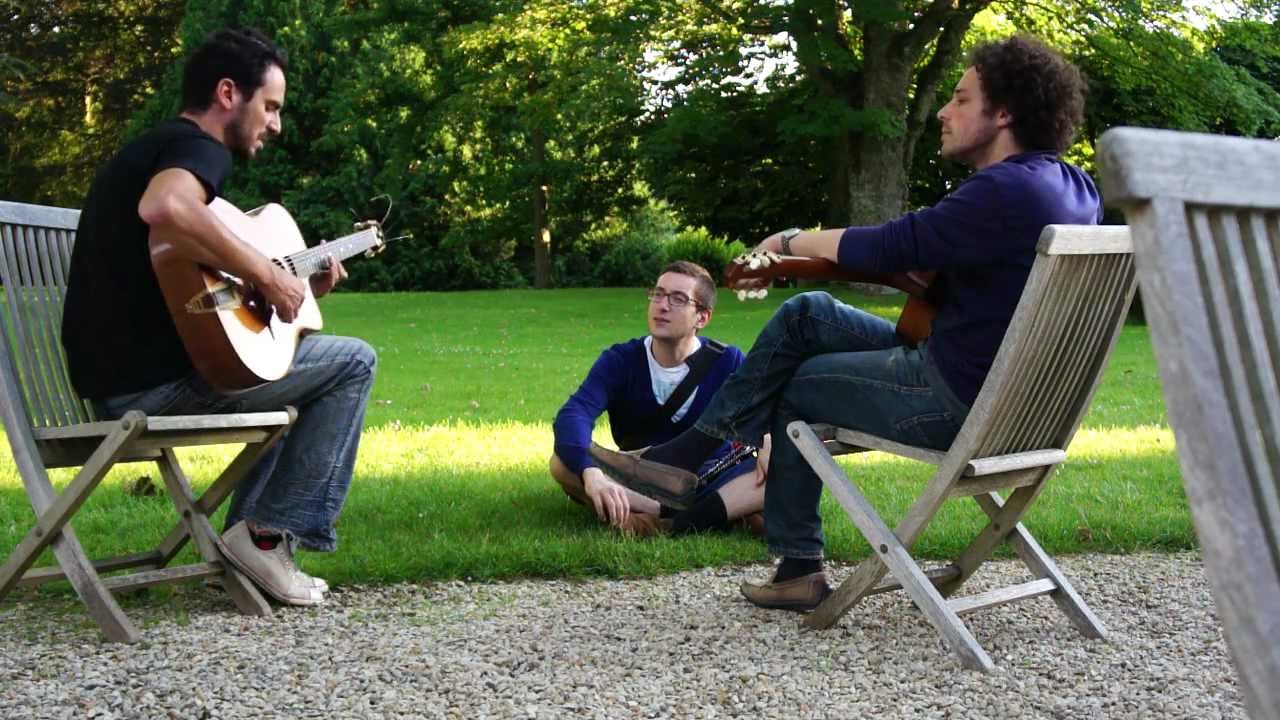 Gonzalo, Giacomo and Alex jamming in the yard at Samois