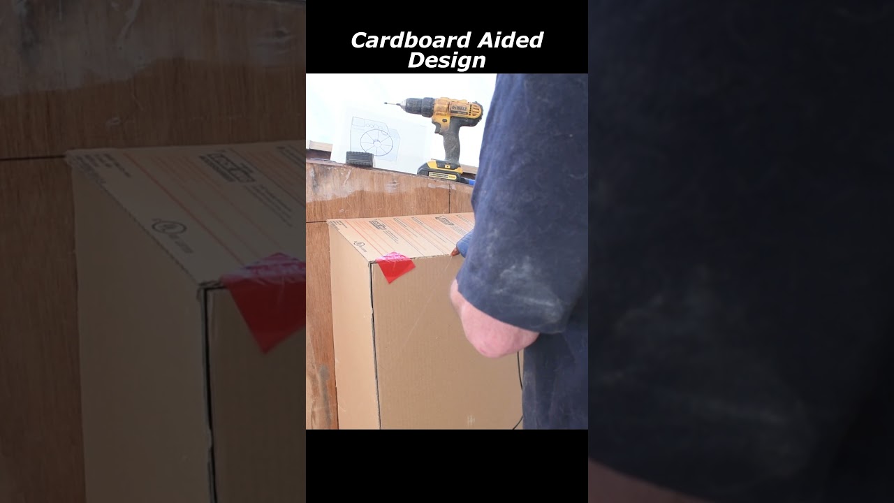 Cardboard Aided Design Helm 