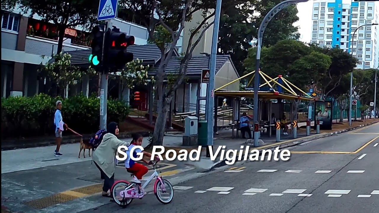 4feb2026  tampines ave 3 kindergartener cyclist on training wheel saved by her mother