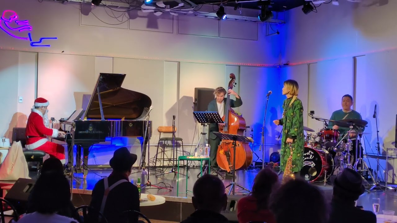 With A Song In My Heart(MASAX/Yuki Futami/Hiroyuki Demiya/Hiro Omori)