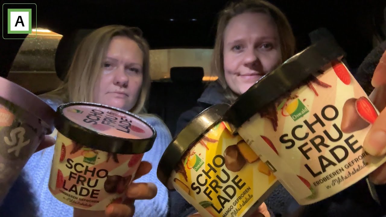 🎄Tester Schofrulade med tvillingsøster! (fryst frukt + sjokolade) 🎄 - 20,Desember