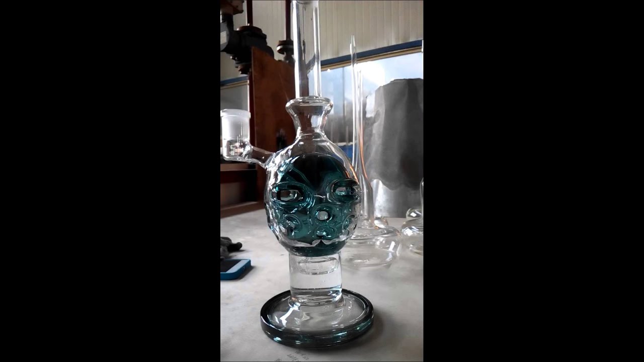 Fab egg glass bong 10