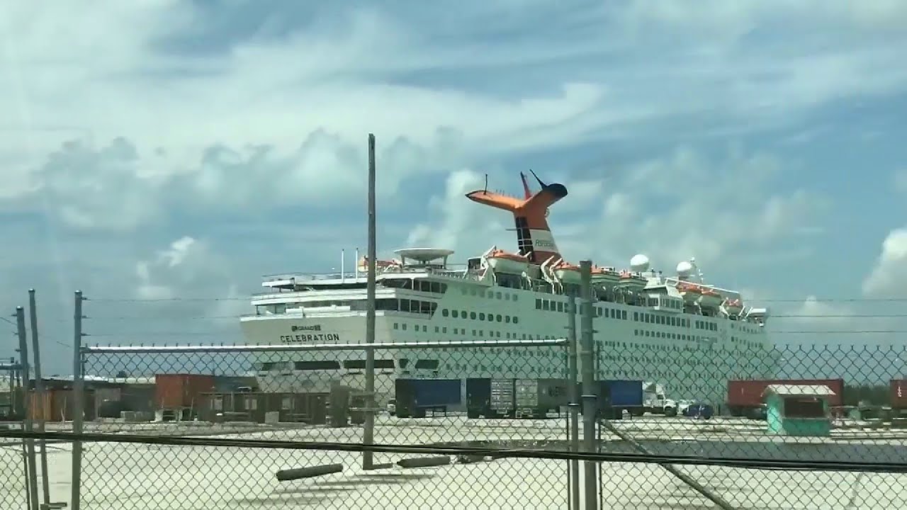 Bahamas Paradise cruise ship takes first responders to islands, brings back evacuees