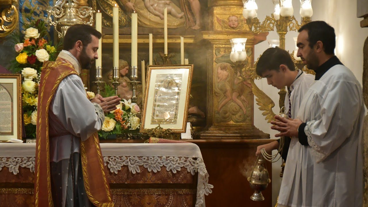 VIERNES DE TÉMPORAS. MISA Y ROSARIO