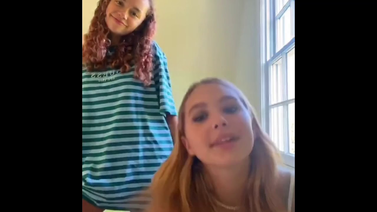 lilia buckingham and girlfriend on tiktok