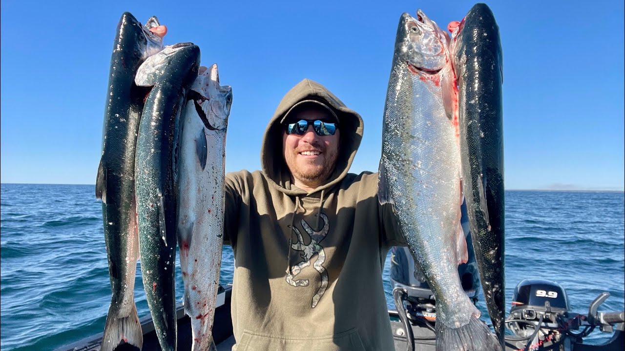Solo SALMON SLAMMIN on Lake Michigan! 5-30-24
