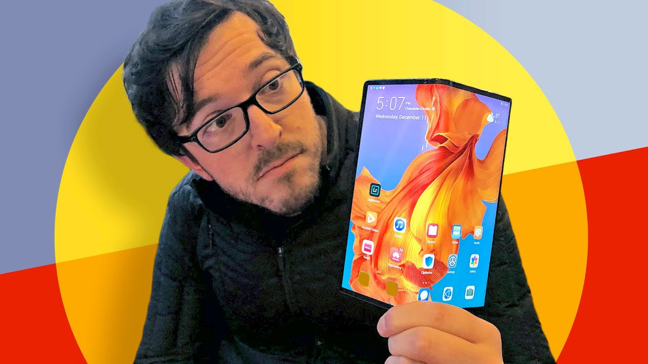 I love the folding Huawei Mate X: A day out with the phone