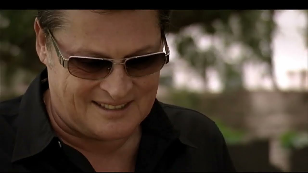 Barry & Bella Hay in India (2011)