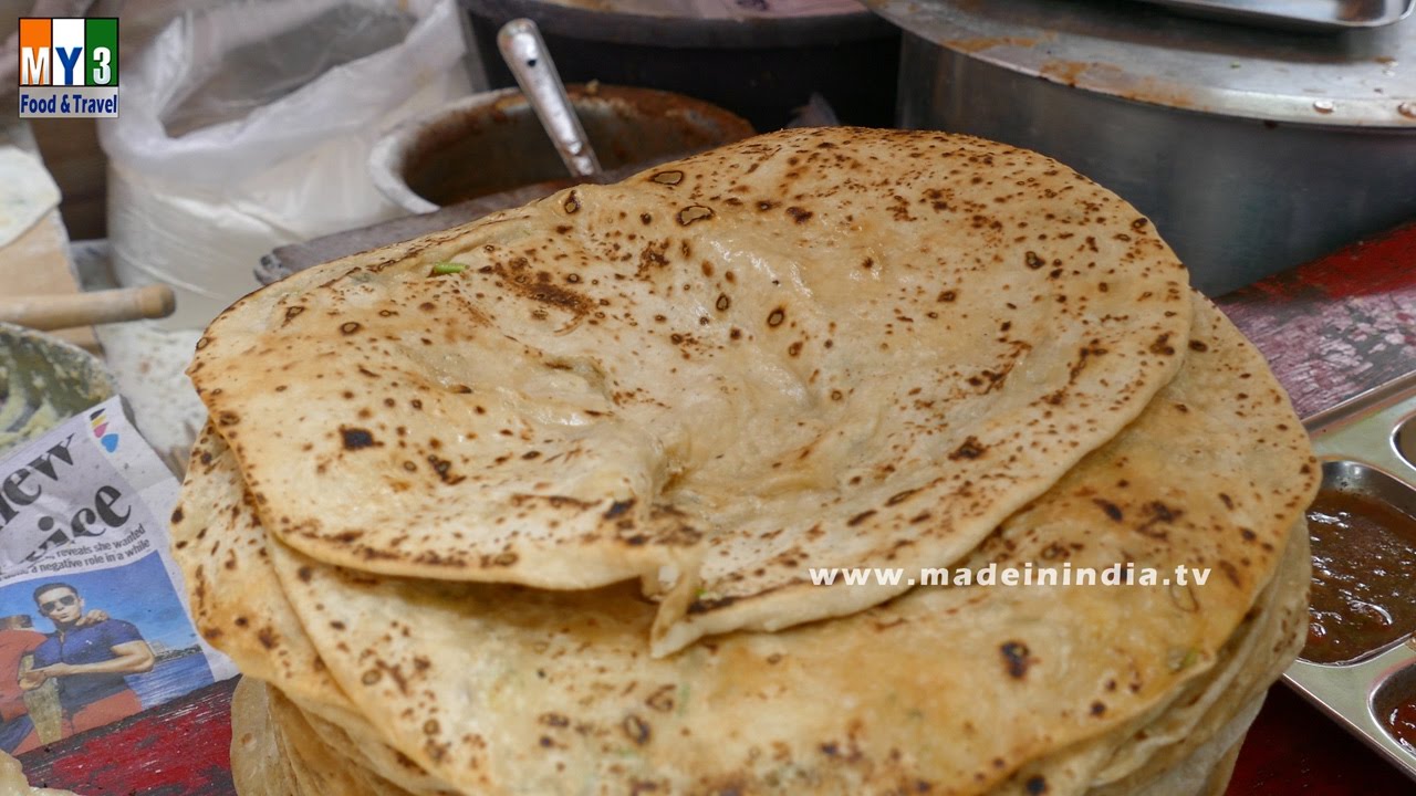 INDIAN BREAD STUFFED WITH POTATO | ALU PARATA | POTATO PARATA MAKING | street food
