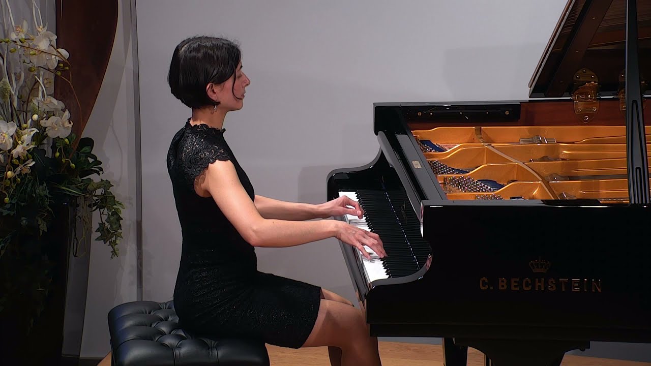 Johannes Brahms: Klavierstücke Op. 118, 5. Romanze - Valentine Buttard