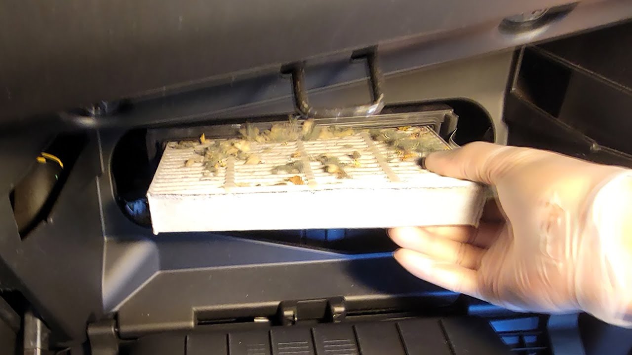 Honda HR-V Cabin Filter Change / Inspection