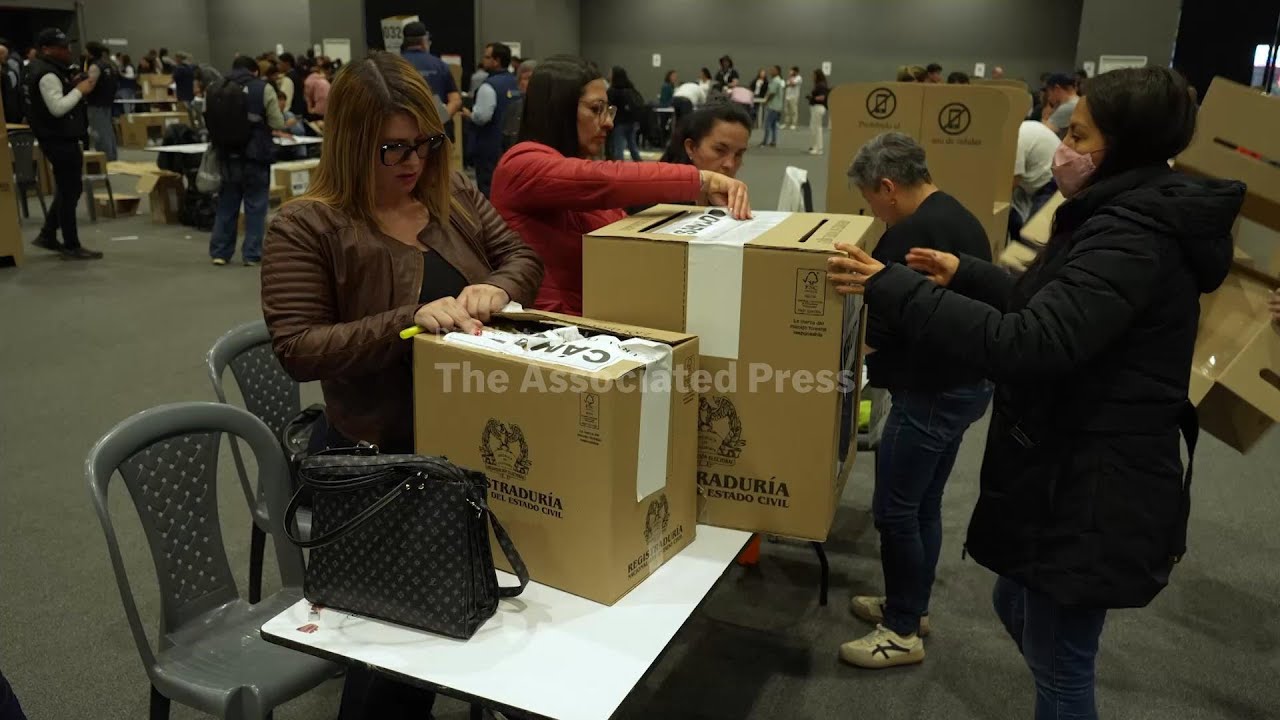 Vote count begins after Colombians cast ballot for Congress and presidential candidates
