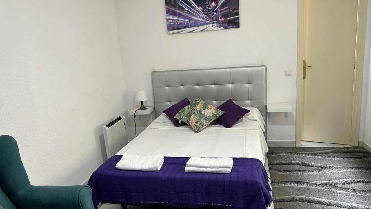 Estudio en plaza callao Madrid | Madrid, Spain | Hotel Review🏨